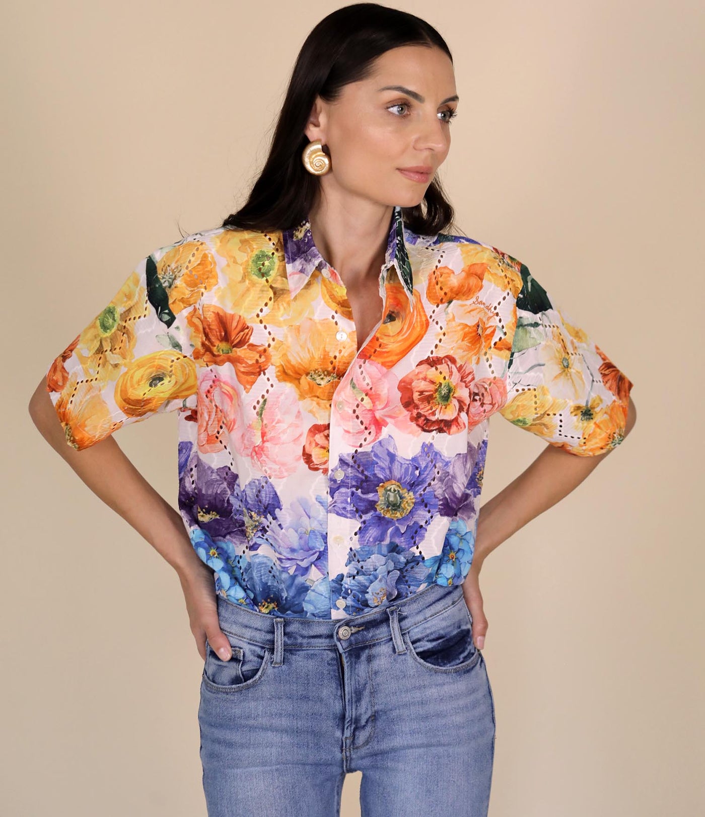 women floral shirt